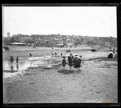 Jeux de plage (Trouville-sur-Mer)