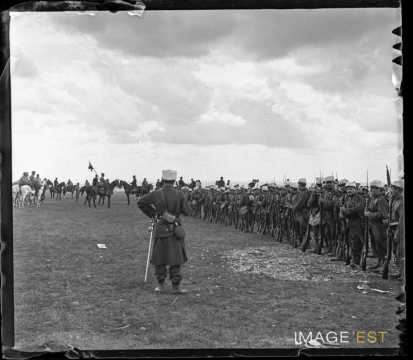 Revue militaire (Malzéville)