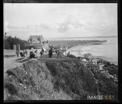Au cap de la Hève (Sainte-Adresse)