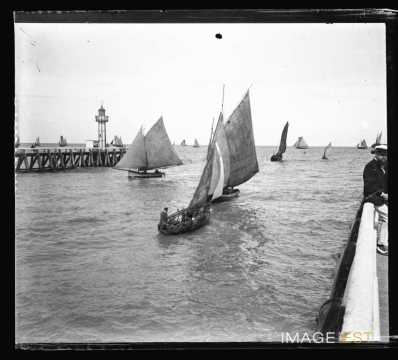 Bateaux de pêche (Trouville-sur-Mer)