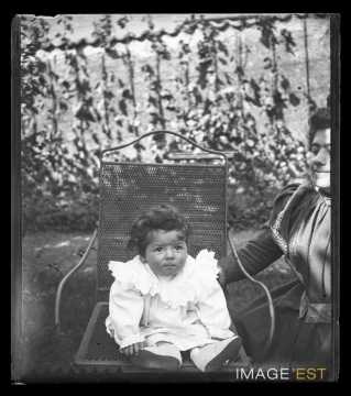 Portrait d'une femme et d'un enfant (Nancy)