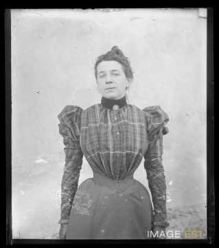 Portrait d'une femme (Nancy)