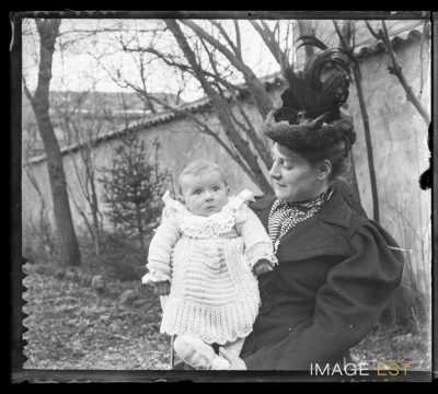Portrait d'une femme et d'un nourrisson (Nancy)