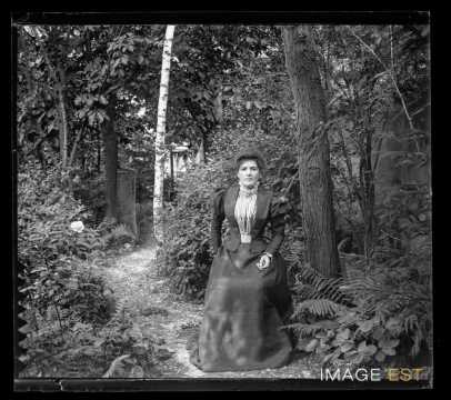 Portrait d'une femme (Nancy)