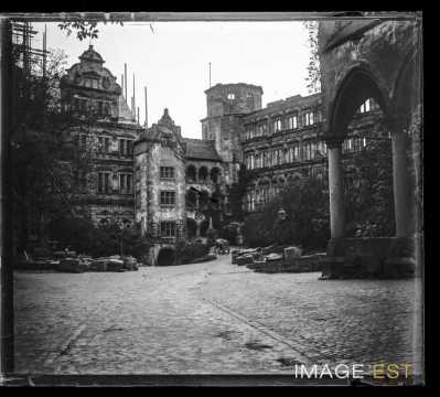 Cour du château (Heidelberg)