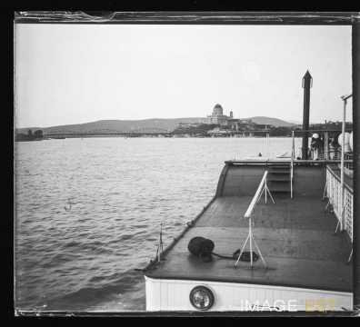 Bateau sur le Danube (Esztergom)