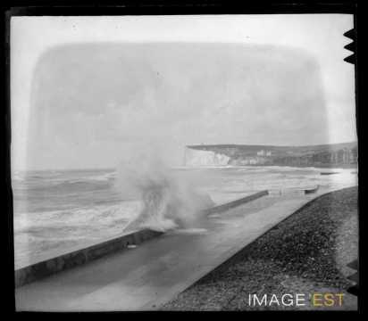 Falaise et plage (Mers-les-Bains)