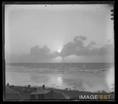 Coucher de soleil sur la plage (Mers-les-Bains)
