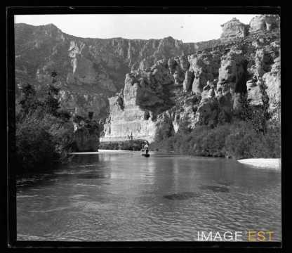 Barque dans les Gorges du Tarn (Lozère)