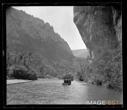 Barque dans les Gorges du Tarn (Lozère)