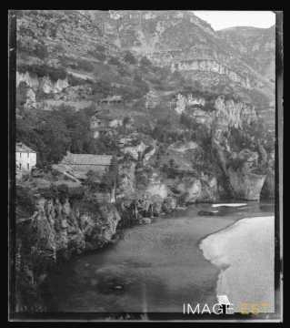 Le Tarn (Saint-Chély-du-Tarn)