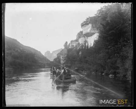 Barques dans les Gorges du Tarn (Lozère)