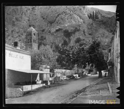 Moustiers-Sainte-Marie (Alpes-de-Haute-Provence)