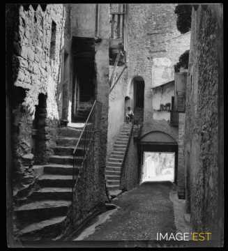 Une rue (Touët-de-Beuil)