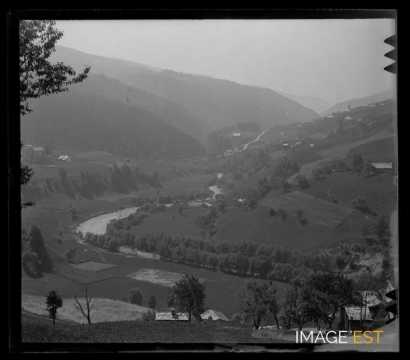 Vallée montagneuse (Haute-Savoie)