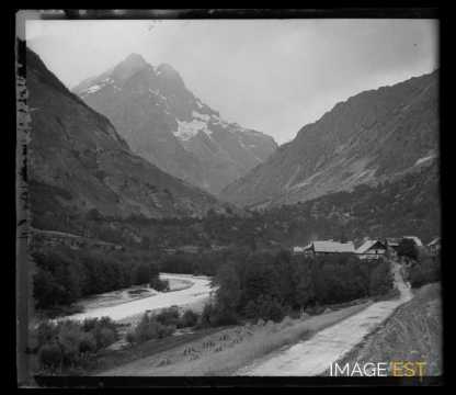 Village de montagne (Hautes-Alpes)