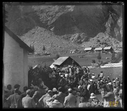 Messe en plein air (Hautes-Alpes)