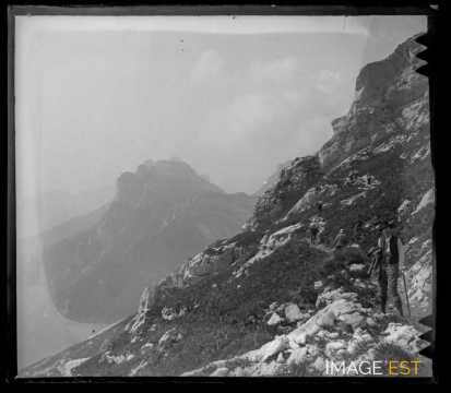 Groupe de randonneurs (Haute-Savoie)
