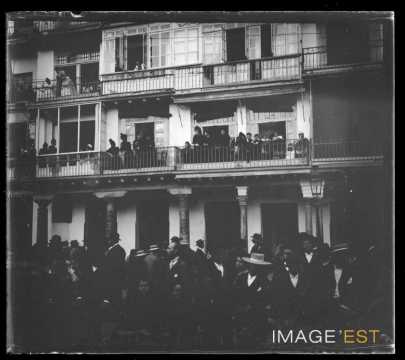 Procession religieuse (Séville)