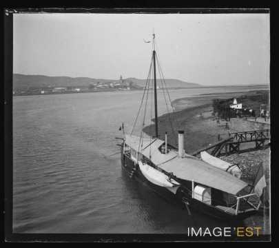 Le Stationnaire (Hendaye)
