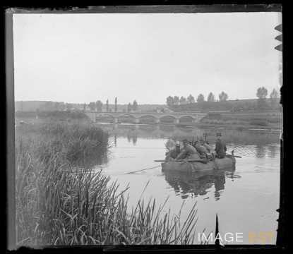 Traversée en radeau (Art-sur-Meurthe)