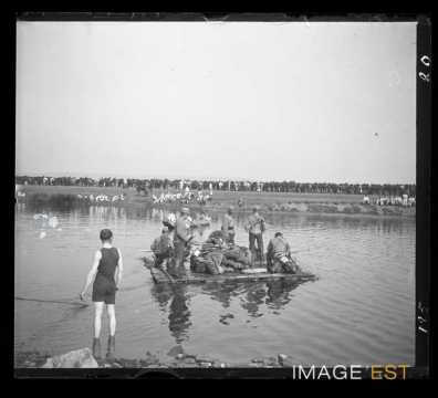 Traversée en radeau (Art-sur-Meurthe)