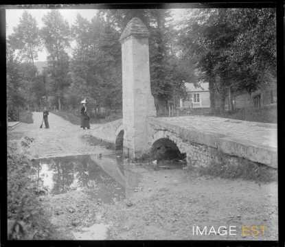 Pont de la Vierge (Martin-Église)
