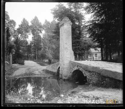 Pont de la Vierge (Martin-Église)