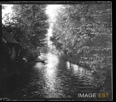 Une rivière (Varangeville-sur-Mer)