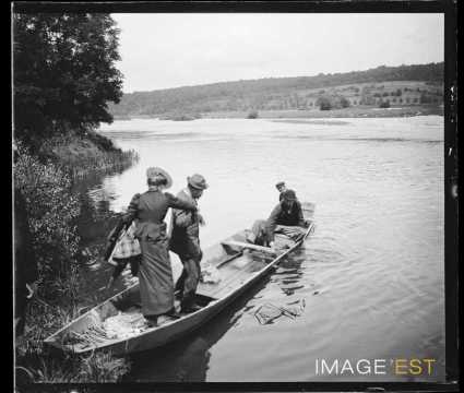 Groupe de personnes (Flavigny-sur-Moselle)