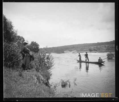Une femme au bord de la Moselle (Flavigny-sur-Moselle)