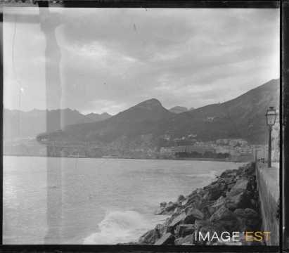 Plage de la côte amalfitaine (Italie)