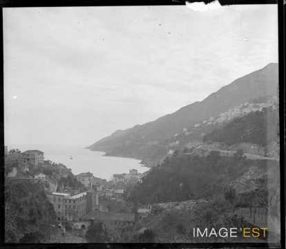 Village de la côte amalfitaine (Italie)