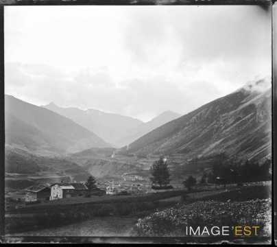 Paysage montagneux (Italie ?)