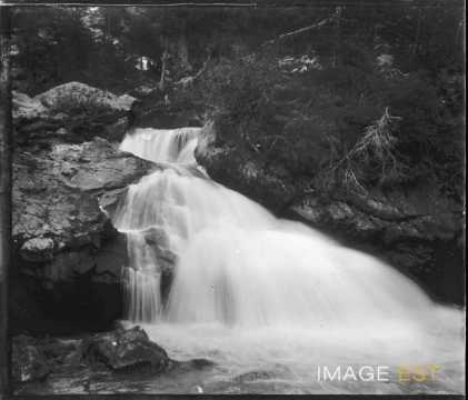 Cascade (Grisons ?)