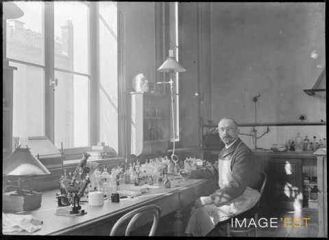 Adolphe Nicolas (1861-1939)