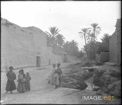 Groupe d'enfants (Biskra)