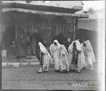 Groupe de femmes (Tunis ?)