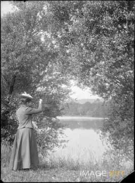 Femme au bord de la Meurthe (Jarville-la-Malgrange)