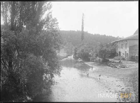 Cours d'eau et ferme (Martincourt)