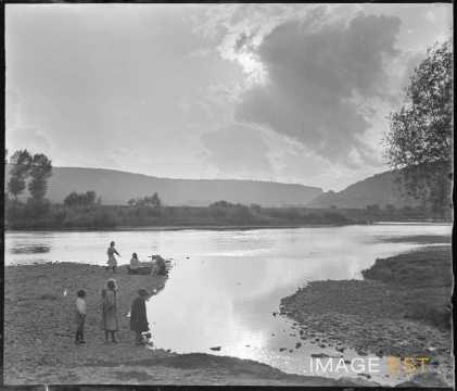 Enfants au bord de la Moselle (Custines)