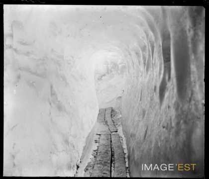 Intérieur du glacier (Grindelwald)