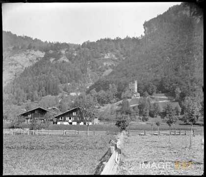 Chalets et Tour Resti (Meiringen)