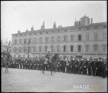 Revue des troupes par le général André (Nancy)