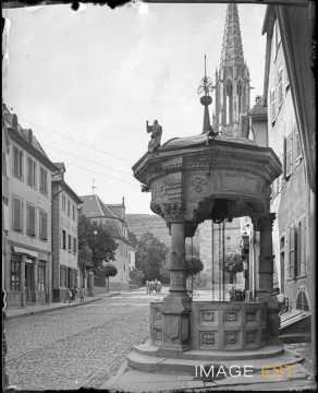 Puits à six seaux (Obernai)