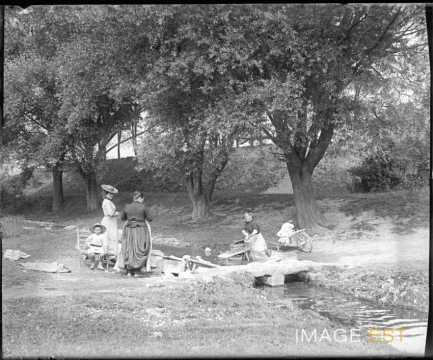 Lavandières au travail (Messein)