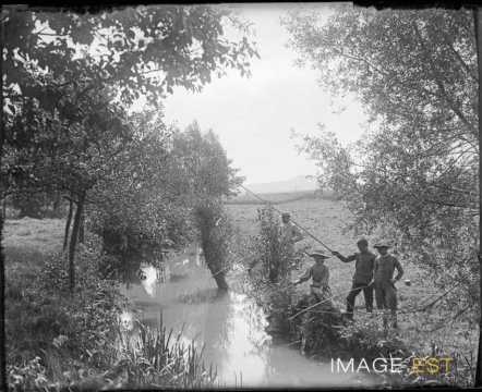 Partie de pêche (Lay-Saint-Christophe)