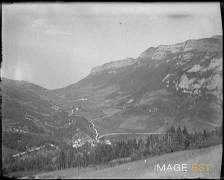 Paysage montagneux (Hautes-Alpes)