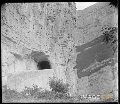 Tunnel des Grands Goulets (Échevis)