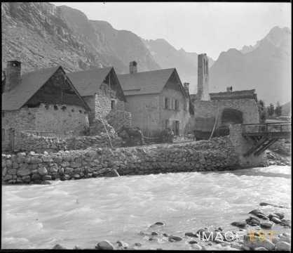 Hameau des Étages (Saint-Christophe-en-Oisans)